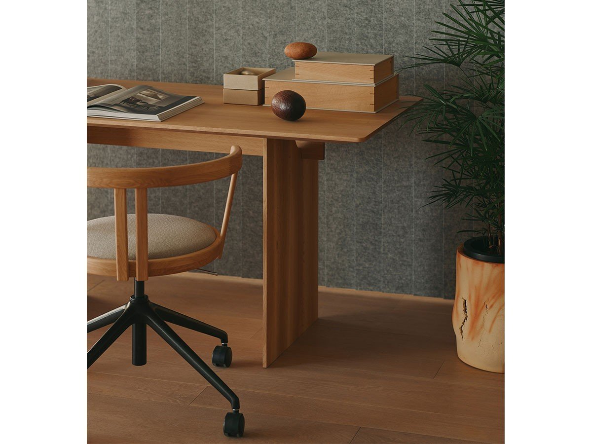 【カリモクケース/KARIMOKU CASE / GOODS】のN-DT01 / N-DT01 デスク 幅150cm インテリア・キッズ・メンズ・レディースファッション・服の通販 founy(ファニー) 　コレクション　Collection, Seasonal Line　コンパクト　Compact, Small Size　シンプル　Simple, Minimal　テーブル　Table, Dining Table　デスク　Desk, Work Desk　バランス　Balance, Style Balance　フォルム　Silhouette, Form　ホーム・キャンプ・アウトドア・お取り寄せ　Home Living / Home & Lifestyle / Camping Gear / Outdoor Camping　家具・インテリア　Home Furniture & Interior. Stylish & Functional Living Spaces　その他 インテリア雑貨、家具　Home Decor & Furniture Extras　Photographer:Masaaki Inoue, Bouillon|ID: prp329100004921164 ipo3291000000036919561