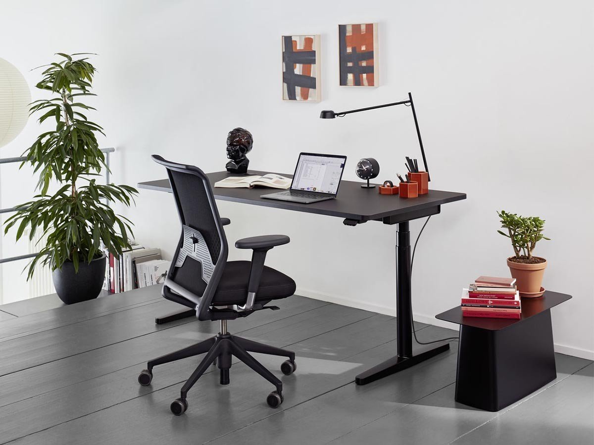【ヴィトラ/Vitra / GOODS】のTyde 2 Home Desk Barrel-shaped / タイド 2 ホームデスク バレル インテリア・キッズ・メンズ・レディースファッション・服の通販 founy(ファニー) 　デスク　Desk, Work Desk　フォルム　Silhouette, Form　フランス　France, French　ホーム・キャンプ・アウトドア・お取り寄せ　Home Living / Home & Lifestyle / Camping Gear / Outdoor Camping　家具・インテリア　Home Furniture & Interior. Stylish & Functional Living Spaces　その他 インテリア雑貨、家具　Home Decor & Furniture Extras　参考イメージ|ID: prp329100004921168 ipo3291000000036919596