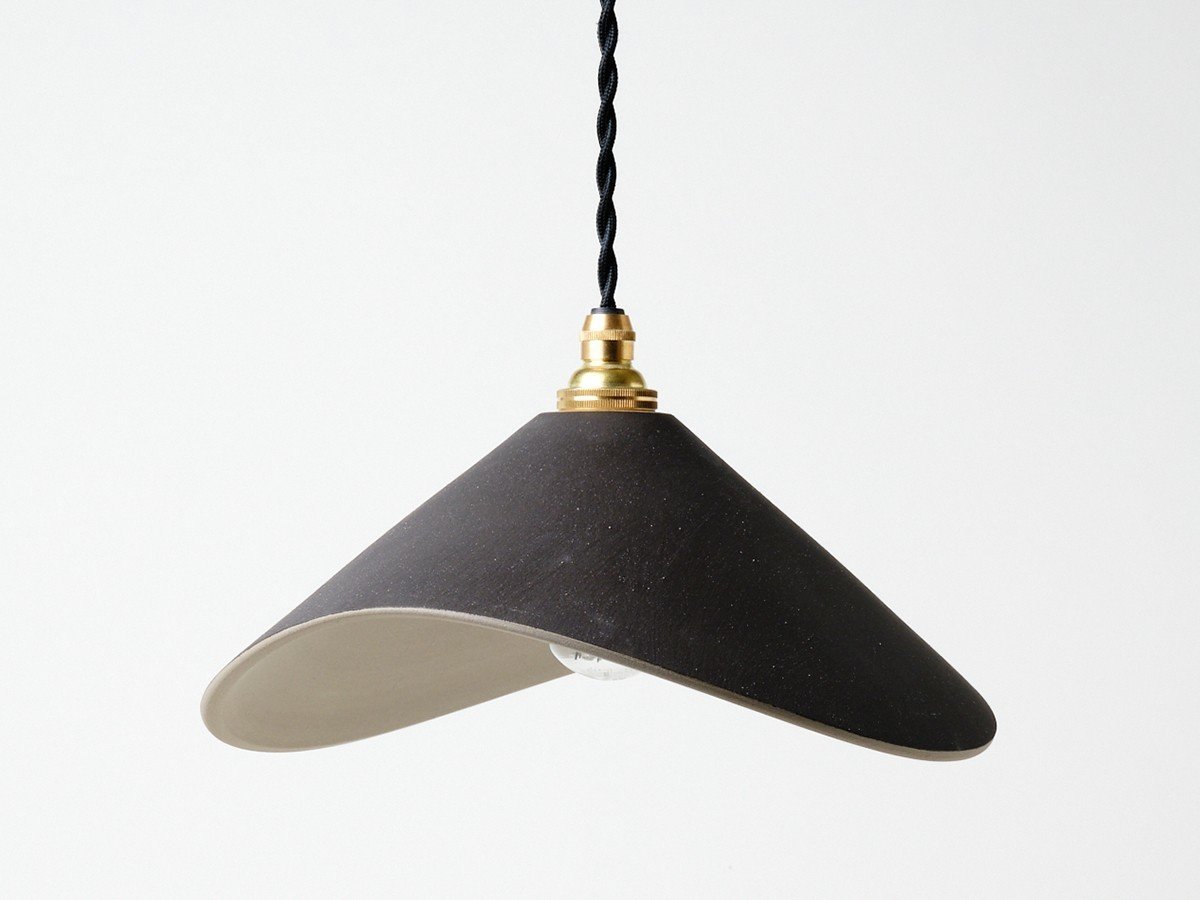 【サードセラミックス/3RD CERAMICS / GOODS】のPENDANT LIGHT / ペンダントライト インテリア・キッズ・メンズ・レディースファッション・服の通販 founy(ファニー) 　送料無料　Free Shipping　カラフル　Colorful Design　ハンド　Hand, Handmade　モノトーン　Monotone, Black and White　ホーム・キャンプ・アウトドア・お取り寄せ　Home Living / Home & Lifestyle / Camping Gear / Outdoor Camping　家具・インテリア　Home Furniture & Interior. Stylish & Functional Living Spaces　ライト・照明　Lamps & Lighting Fixtures　ペンダントライト・吊り下げ照明　Pendant Light / Hanging Light Fixture　ブラック|ID: prp329100004921472 ipo3291000000036923848
