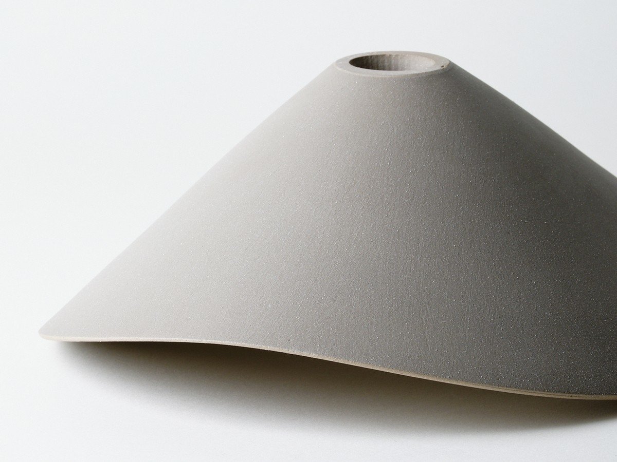 【サードセラミックス/3RD CERAMICS / GOODS】のPENDANT LIGHT / ペンダントライト インテリア・キッズ・メンズ・レディースファッション・服の通販 founy(ファニー) 　送料無料　Free Shipping　カラフル　Colorful Design　ハンド　Hand, Handmade　モノトーン　Monotone, Black and White　ホーム・キャンプ・アウトドア・お取り寄せ　Home Living / Home & Lifestyle / Camping Gear / Outdoor Camping　家具・インテリア　Home Furniture & Interior. Stylish & Functional Living Spaces　ライト・照明　Lamps & Lighting Fixtures　ペンダントライト・吊り下げ照明　Pendant Light / Hanging Light Fixture　グレー|ID: prp329100004921472 ipo3291000000036923861