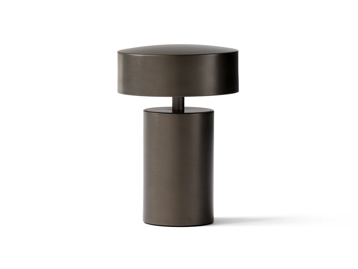 【オード コペンハーゲン/Audo Copenhagen / GOODS】のColumn Table Lamp Portable / コラム テーブルランプ ポータブル インテリア・キッズ・メンズ・レディースファッション・服の通販 founy(ファニー) 　送料無料　Free Shipping　クラシック　Classic, Timeless Style　テーブル　Table, Dining Table　フィット　Fit, Slim Fit　フォルム　Silhouette, Form　リラックス　Relax, Relaxed Fit　軽量　Lightweight, Ultra Light　ホーム・キャンプ・アウトドア・お取り寄せ　Home Living / Home & Lifestyle / Camping Gear / Outdoor Camping　家具・インテリア　Home Furniture & Interior. Stylish & Functional Living Spaces　ライト・照明　Lamps & Lighting Fixtures　ブロンズ|ID: prp329100004921563 ipo3291000000036924947