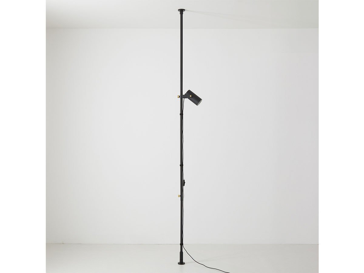 【ドロー ア ライン/DRAW A LINE / GOODS】のSpot Floorlight Set / スポット フロアライト セット インテリア・キッズ・メンズ・レディースファッション・服の通販 founy(ファニー) 　アクセサリー　Fashion Accessories　送料無料　Free Shipping　ホーム・キャンプ・アウトドア・お取り寄せ　Home Living / Home & Lifestyle / Camping Gear / Outdoor Camping　家具・インテリア　Home Furniture & Interior. Stylish & Functional Living Spaces　ライト・照明　Lamps & Lighting Fixtures　フロアランプ・スタンドライト　Floor Lamp / Standing Lamp　ブラック|ID: prp329100004921570 ipo3291000000036925035