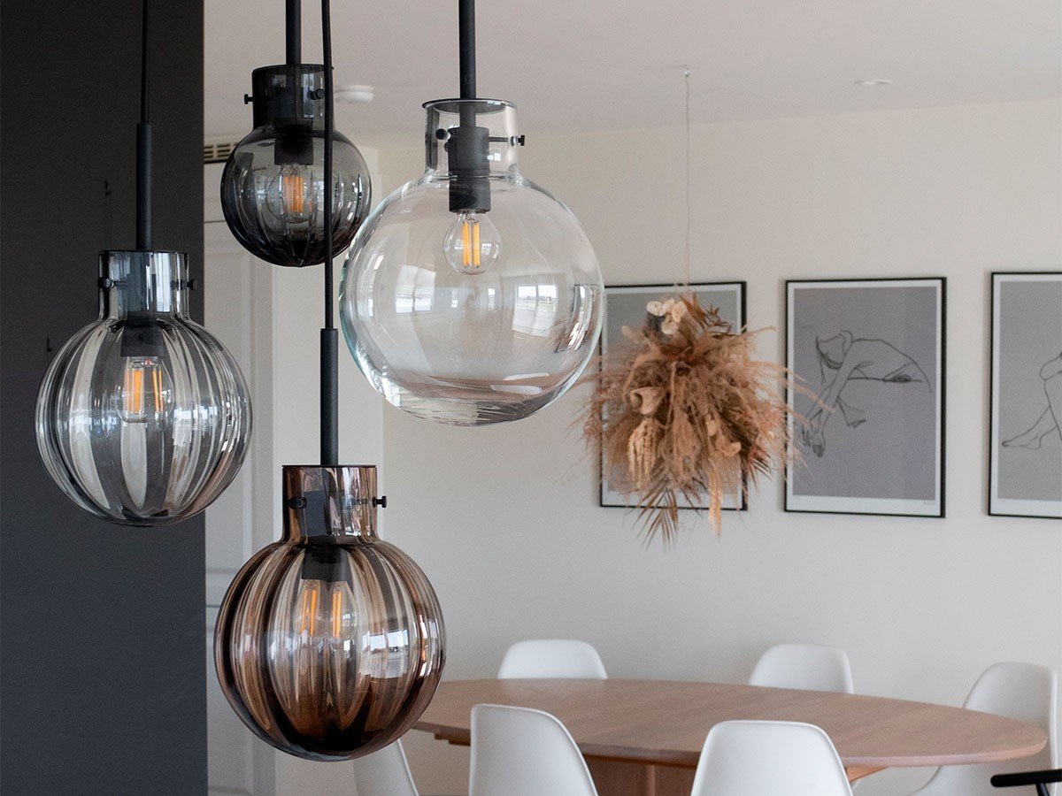 【ハーデラン/Hadeland / GOODS】のCrystal Spheres Unpatterned Φ160 / クリスタル スフィアース アンパターンド Φ160 インテリア・キッズ・メンズ・レディースファッション・服の通販 founy(ファニー) 　送料無料　Free Shipping　ガラス　Glass, Glassware　クリスタル　Crystal, Swarovski　パターン　Pattern, Design Print　フォルム　Silhouette, Form　ホーム・キャンプ・アウトドア・お取り寄せ　Home Living / Home & Lifestyle / Camping Gear / Outdoor Camping　家具・インテリア　Home Furniture & Interior. Stylish & Functional Living Spaces　ライト・照明　Lamps & Lighting Fixtures　ペンダントライト・吊り下げ照明　Pendant Light / Hanging Light Fixture　参考イメージ|ID: prp329100004921757 ipo3291000000036928099