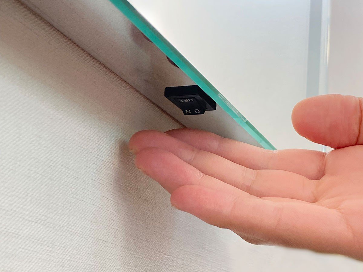 【フライミー ノワール/FLYMEe Noir / GOODS】のMirror Light / ミラーライト #121376 インテリア・キッズ・メンズ・レディースファッション・服の通販 founy(ファニー) 　オレンジ　Orange　ガラス　Glass, Glassware　コンパクト　Compact, Small Size　パウダー　Powder, Soft Tone　リラックス　Relax, Relaxed Fit　送料無料　Free Shipping　おすすめ　Recommended / Our Picks　ホーム・キャンプ・アウトドア・お取り寄せ　Home Living / Home & Lifestyle / Camping Gear / Outdoor Camping　家具・インテリア　Home Furniture & Interior. Stylish & Functional Living Spaces　ライト・照明　Lamps & Lighting Fixtures　ホーム・キャンプ・アウトドア・お取り寄せ　Home Living / Home & Lifestyle / Camping Gear / Outdoor Camping　家具・インテリア　Home Furniture & Interior. Stylish & Functional Living Spaces　ミラー・ドレッサー　Mirrors & Dressers　壁掛けミラー・全身鏡・スタンドミラー　Wall Mirror　ホーム・キャンプ・アウトドア・お取り寄せ　Home Living / Home & Lifestyle / Camping Gear / Outdoor Camping　家具・インテリア　Home Furniture & Interior. Stylish & Functional Living Spaces　ミラー・ドレッサー　Mirrors & Dressers　ドレッサー・ミラー付き化粧台　Vanity Table for Bedroom　スイッチ参考イメージ|ID: prp329100004921792 ipo3291000000036928561