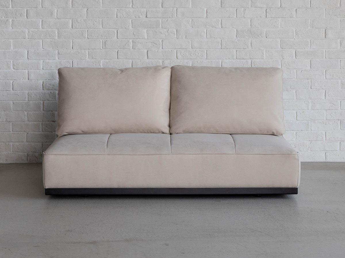 【オアシス/OASIS / GOODS】のGLOW SOFA / グロー ソファ 2人掛けベース + 背クッション2点 インテリア・キッズ・メンズ・レディースファッション・服の通販 founy(ファニー) 　クッション　Cushion, Throw Pillow　バランス　Balance, Style Balance　フラット　Flat, Flat Shoes　モコモコ　Fuzzy, Fluffy　モダン　Modern, Contemporary　ホーム・キャンプ・アウトドア・お取り寄せ　Home Living / Home & Lifestyle / Camping Gear / Outdoor Camping　家具・インテリア　Home Furniture & Interior. Stylish & Functional Living Spaces　ソファー　Couches & Sofas　脚部が2サイズ(12cm / 3cm)付属。短脚をつけると、ローソファとしてもお使いになれます。|ID: prp329100004923183 ipo3291000000036940838