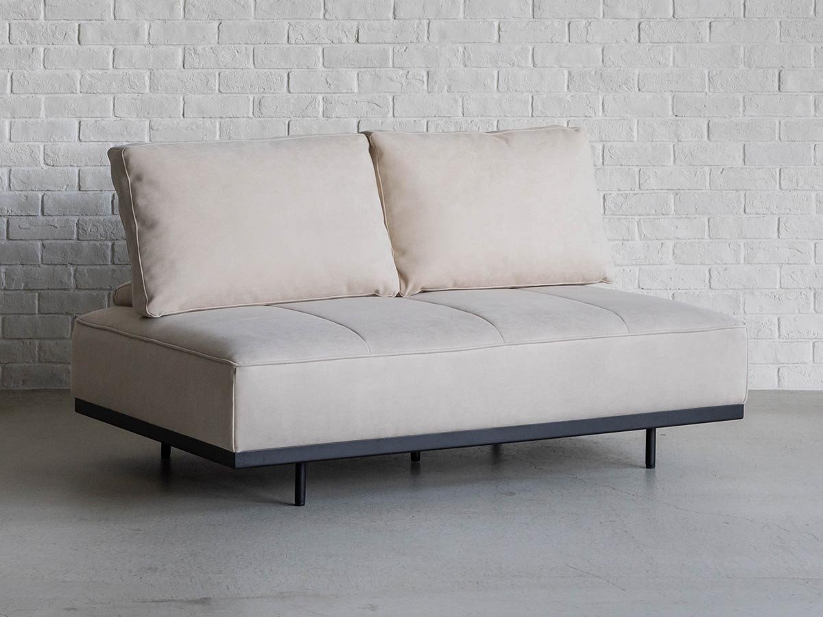 【オアシス/OASIS / GOODS】のGLOW SOFA / グロー ソファ 2人掛けベース + 背クッション2点 インテリア・キッズ・メンズ・レディースファッション・服の通販 founy(ファニー) 　クッション　Cushion, Throw Pillow　バランス　Balance, Style Balance　フラット　Flat, Flat Shoes　モコモコ　Fuzzy, Fluffy　モダン　Modern, Contemporary　ホーム・キャンプ・アウトドア・お取り寄せ　Home Living / Home & Lifestyle / Camping Gear / Outdoor Camping　家具・インテリア　Home Furniture & Interior. Stylish & Functional Living Spaces　ソファー　Couches & Sofas　ベース張地:クリーム(スウェード調)、背クッション張地:クリーム(スウェード調)|ID: prp329100004923183 ipo3291000000036940876