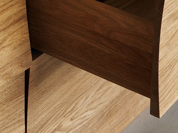 【ムート/MUUTO / GOODS】のREFLECT SIDEBOARD LARGE / リフレクトサイドボード ラージ インテリア・キッズ・メンズ・レディースファッション・服の通販 founy(ファニー) 　ホーム・キャンプ・アウトドア・お取り寄せ　Home Living / Home & Lifestyle / Camping Gear / Outdoor Camping　家具・インテリア　Home Furniture & Interior. Stylish & Functional Living Spaces　収納家具・キャビネット　Storage Furniture　サイドボード・リビング収納　Cabinet / Storage Cabinet　引出し参考イメージ|ID: prp329100004923700 ipo3291000000036944635