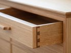 【松井木工/MATSUI MOKKO / GOODS】のSAJI CONSOLE CHEST 618 / サジ コンソールチェスト 618 金具の使用は必要最小限とし、伝統的な木組みの技法「蟻組」を採用することで、堅牢性と意匠性を兼ね備えて|ID: prp329100004923825 ipo3291000000036945591