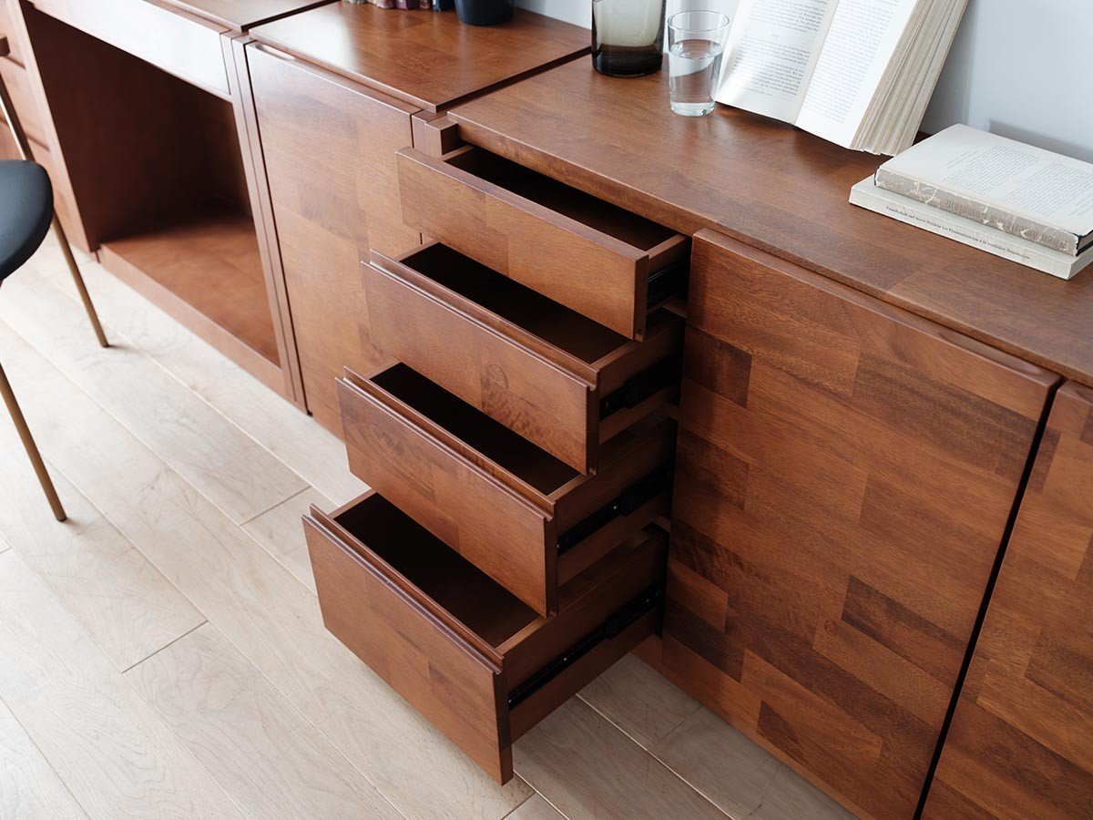 【プーロ/PURO / GOODS】のCHEST & BOARD 084 / チェスト & ボード 084 インテリア・キッズ・メンズ・レディースファッション・服の通販 founy(ファニー) 　コンパクト　Compact, Small Size　フランス　France, French　モダン　Modern, Contemporary　おすすめ　Recommended / Our Picks　ホーム・キャンプ・アウトドア・お取り寄せ　Home Living / Home & Lifestyle / Camping Gear / Outdoor Camping　家具・インテリア　Home Furniture & Interior. Stylish & Functional Living Spaces　収納家具・キャビネット　Storage Furniture　チェスト・収納引き出し　Drawers / Storage Chest　ホーム・キャンプ・アウトドア・お取り寄せ　Home Living / Home & Lifestyle / Camping Gear / Outdoor Camping　家具・インテリア　Home Furniture & Interior. Stylish & Functional Living Spaces　収納家具・キャビネット　Storage Furniture　収納キャビネット・扉付き棚　Cabinet / Storage Cabinet　ホーム・キャンプ・アウトドア・お取り寄せ　Home Living / Home & Lifestyle / Camping Gear / Outdoor Camping　家具・インテリア　Home Furniture & Interior. Stylish & Functional Living Spaces　収納家具・キャビネット　Storage Furniture　サイドボード・リビング収納　Cabinet / Storage Cabinet　参考イメージ|ID: prp329100004923849 ipo3291000000036945817