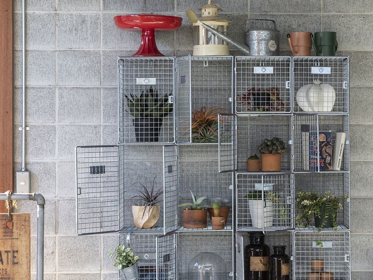 【クラッシュゲート/CRASH GATE / GOODS】のVANDAM LOCKER CABINET G 6DOOR / バンダム ロッカーキャビネット G 6ドア インテリア・キッズ・メンズ・レディースファッション・服の通販 founy(ファニー) 　コンパクト　Compact, Small Size　スリム　Slim, Slim Fit　プレート　Plate, Dish　メッシュ　Mesh, Net Fabric　モチーフ　Motif, Design Theme　ワイヤー　Wire, Wired Bra　ホーム・キャンプ・アウトドア・お取り寄せ　Home Living / Home & Lifestyle / Camping Gear / Outdoor Camping　家具・インテリア　Home Furniture & Interior. Stylish & Functional Living Spaces　収納家具・キャビネット　Storage Furniture　収納キャビネット・扉付き棚　Cabinet / Storage Cabinet　参考イメージ|ID: prp329100004924160 ipo3291000000036948725