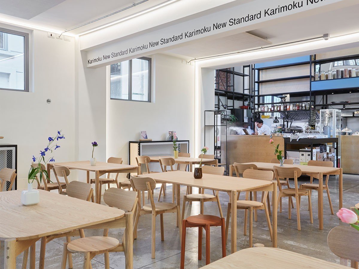 【カリモクニュースタンダード/KARIMOKU NEW STANDARD / GOODS】のCASTOR TABLE 150 / キャストールテーブル 150 インテリア・キッズ・メンズ・レディースファッション・服の通販 founy(ファニー) コンパクト Compact, Small Size シンプル Simple, Minimal テーブル Table, Dining Table デスク Desk, Work Desk パターン Pattern, Design Print おすすめ Recommended / Our Picks ホーム・キャンプ・アウトドア・お取り寄せ Home Living / Home & Lifestyle / Camping Gear / Outdoor Camping 家具・インテリア Home Furniture & Interior. Stylish & Functional Living Spaces テーブル Dining, Coffee & Side Tables ダイニングテーブル・食卓テーブル Dining Tables Photographer:Silvia Orlandi Puntino|ID: prp329100004924261 ipo3291000000036949320