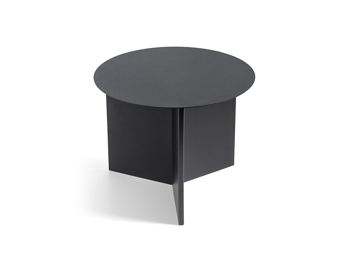 【ヘイ/HAY / GOODS】のSLIT TABLE ROUND SIDE TABLE / スリットテーブル ラウンドサイドテーブル インテリア・キッズ・メンズ・レディースファッション・服の通販 founy(ファニー) 　送料無料　Free Shipping　コンパクト　Compact, Small Size　スリット　Slit, Slit Detail　テーブル　Table, Dining Table　フレーム　Frame, Outline　メタリック　Metallic, Shiny Finish　ラウンド　Round, Round Neck　ホーム・キャンプ・アウトドア・お取り寄せ　Home Living / Home & Lifestyle / Camping Gear / Outdoor Camping　家具・インテリア　Home Furniture & Interior. Stylish & Functional Living Spaces　テーブル　Dining, Coffee & Side Tables　サイドテーブル・ナイトテーブル　Side & End Tables　ブラック|ID: prp329100004924495 ipo3291000000036950975
