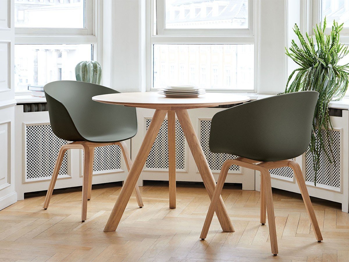 【ヘイ/HAY / GOODS】のCPH 20 ROUND / CPH 20 ラウンド 直径120cm(木天板) インテリア・キッズ・メンズ・レディースファッション・服の通販 founy(ファニー) 　テーブル　Table, Dining Table　フランス　France, French　ラウンド　Round, Round Neck　ホーム・キャンプ・アウトドア・お取り寄せ　Home Living / Home & Lifestyle / Camping Gear / Outdoor Camping　家具・インテリア　Home Furniture & Interior. Stylish & Functional Living Spaces　テーブル　Dining, Coffee & Side Tables　ダイニングテーブル・食卓テーブル　Dining Tables　ホーム・キャンプ・アウトドア・お取り寄せ　Home Living / Home & Lifestyle / Camping Gear / Outdoor Camping　家具・インテリア　Home Furniture & Interior. Stylish & Functional Living Spaces　テーブル　Dining, Coffee & Side Tables　カフェテーブル・丸型テーブル　Cafe & Bistro Tables　参考イメージ|ID: prp329100004924579 ipo3291000000036951682