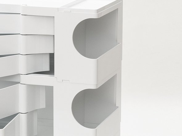 【ビーライン/B LINE / GOODS】のBoby Wagon / ボビーワゴン 3段4トレイ インテリア・キッズ・メンズ・レディースファッション・服の通販 founy(ファニー) 　イタリア　Italy　コレクション　Collection, Seasonal Line　テーブル　Table, Dining Table　デスク　Desk, Work Desk　ニューヨーク　New York, NYC Style　ポケット　Pocket, Pocket Detail　送料無料　Free Shipping　ホーム・キャンプ・アウトドア・お取り寄せ　Home Living / Home & Lifestyle / Camping Gear / Outdoor Camping　キッチン・ダイニング　Kitchen & Dining Essentials. Stylish & Functional Tableware　キッチン収納　Kitchen Storage　キッチン収納・食器棚・レンジ台　Kitchen Cabinet　奥行のあるサイドポケット。正面からだけでなく、左サイドの面からも取り出しやすいよう半円形の切込みが入|ID: prp329100004925372 ipo3291000000036960156