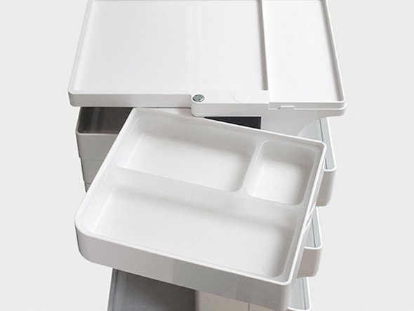 【ビーライン/B LINE / GOODS】のBoby Wagon / ボビーワゴン 4段8トレイ インテリア・キッズ・メンズ・レディースファッション・服の通販 founy(ファニー) 　イタリア　Italy　コレクション　Collection, Seasonal Line　デスク　Desk, Work Desk　ニューヨーク　New York, NYC Style　ポケット　Pocket, Pocket Detail　送料無料　Free Shipping　おすすめ　Recommended / Our Picks　ビジネス 仕事 通勤　Business / Work / Commuting　ホーム・キャンプ・アウトドア・お取り寄せ　Home Living / Home & Lifestyle / Camping Gear / Outdoor Camping　家具・インテリア　Home Furniture & Interior. Stylish & Functional Living Spaces　デスク・机　Study & Work Desks　デスクワゴン・サイドワゴン　Mobile Pedestal /Office Cart　ホーム・キャンプ・アウトドア・お取り寄せ　Home Living / Home & Lifestyle / Camping Gear / Outdoor Camping　家具・インテリア　Home Furniture & Interior. Stylish & Functional Living Spaces　収納家具・キャビネット　Storage Furniture　チェストワゴン・移動式収納　Mobile Wagon　2016年10月3日出荷分より、標準仕様でインナートレイ(1点)が付属となりました。|ID: prp329100004925384 ipo3291000000036960263