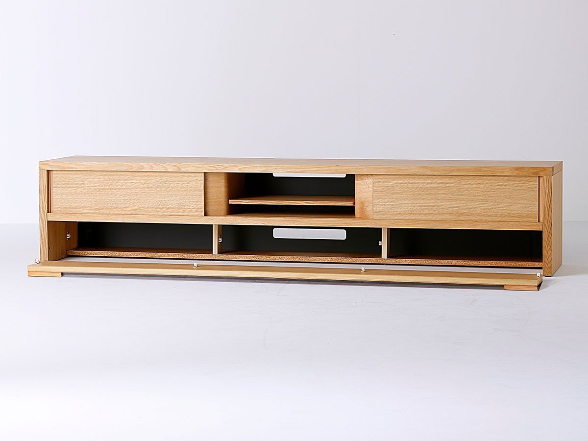 【日進木工/NISSHIN MOKKOU / GOODS】のCARVE TV Board / カーヴ テレビボード インテリア・キッズ・メンズ・レディースファッション・服の通販 founy(ファニー) 　ホーム・キャンプ・アウトドア・お取り寄せ　Home Living / Home & Lifestyle / Camping Gear / Outdoor Camping　家具・インテリア　Home Furniture & Interior. Stylish & Functional Living Spaces　テレビボード・テレビ台　TV Cabinets & Consoles　テレビ台・TVボード　Tv Board　パネルは取り外し可能で、配線の作業がしやすい設計です。|ID: prp329100004925403 ipo3291000000036960407