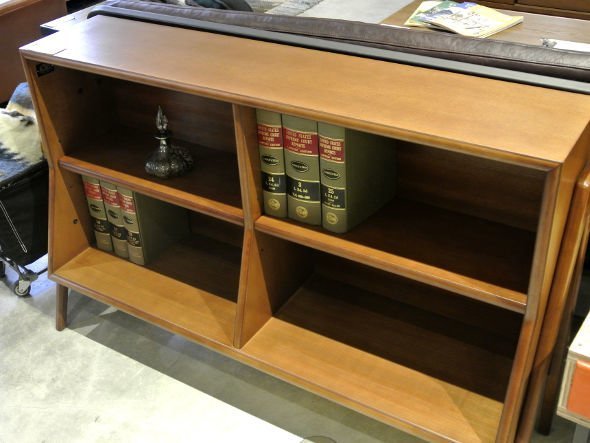 【アクメファニチャー /ACME Furniture / GOODS】のBROOKS BOOK SHELF / ブルックス ブックシェルフ インテリア・キッズ・メンズ・レディースファッション・服の通販 founy(ファニー) 　スマート　Smart, Elegant　ヴィンテージ　Vintage Style　ホーム・キャンプ・アウトドア・お取り寄せ　Home Living / Home & Lifestyle / Camping Gear / Outdoor Camping　家具・インテリア　Home Furniture & Interior. Stylish & Functional Living Spaces　収納家具・キャビネット　Storage Furniture　シェルフ・オープンラック・収納棚　Open Shelf Rack　ホーム・キャンプ・アウトドア・お取り寄せ　Home Living / Home & Lifestyle / Camping Gear / Outdoor Camping　家具・インテリア　Home Furniture & Interior. Stylish & Functional Living Spaces　収納家具・キャビネット　Storage Furniture　本棚・マガジンスタンド　Bookshelf/Magazine Rack　棚板は可動式です。ビスの位置で3段階に高さ調節可能です。|ID: prp329100004925570 ipo3291000000036961646