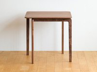 【フライミー ヴェール/FLYMEe vert / GOODS】のLISCIO DINING TABLE / リッショ ダイニングテーブル 70 × 70 人気、トレンドファッション・服の通販 founy(ファニー) 送料無料 Free Shipping オイル Body Oil コンパクト Compact, Small Size テーブル Table, Dining Table ホーム・キャンプ・アウトドア・お取り寄せ Home Living / Home & Lifestyle / Camping Gear / Outdoor Camping 家具・インテリア Home Furniture & Interior. Stylish & Functional Living Spaces テーブル Dining, Coffee & Side Tables ダイニングテーブル・食卓テーブル Dining Tables ホーム・キャンプ・アウトドア・お取り寄せ Home Living / Home & Lifestyle / Camping Gear / Outdoor Camping 家具・インテリア Home Furniture & Interior. Stylish & Functional Living Spaces テーブル Dining, Coffee & Side Tables カフェテーブル・丸型テーブル Cafe & Bistro Tables |ID:prp329100004925650