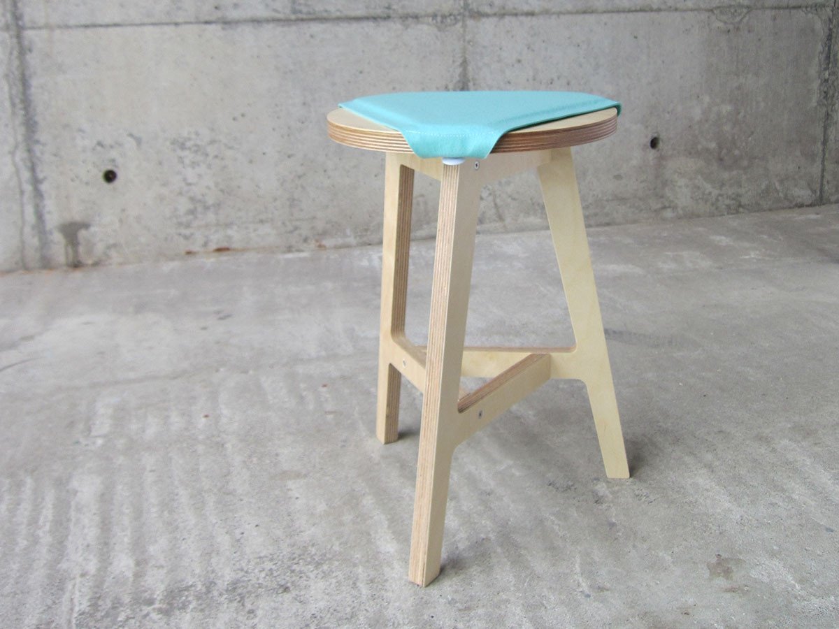 【アボード/abode / GOODS】のF2A / エフツーエー インテリア・キッズ・メンズ・レディースファッション・服の通販 founy(ファニー) 　送料無料　Free Shipping　カラフル　Colorful Design　フェルト　Felt, Felt Fabric　軽量　Lightweight, Ultra Light　ホーム・キャンプ・アウトドア・お取り寄せ　Home Living / Home & Lifestyle / Camping Gear / Outdoor Camping　家具・インテリア　Home Furniture & Interior. Stylish & Functional Living Spaces　チェア・椅子　Seating & Chairs　スツール・バースツール　Stools & Bar Stools　シアン|ID: prp329100004927546 ipo3291000000036974461