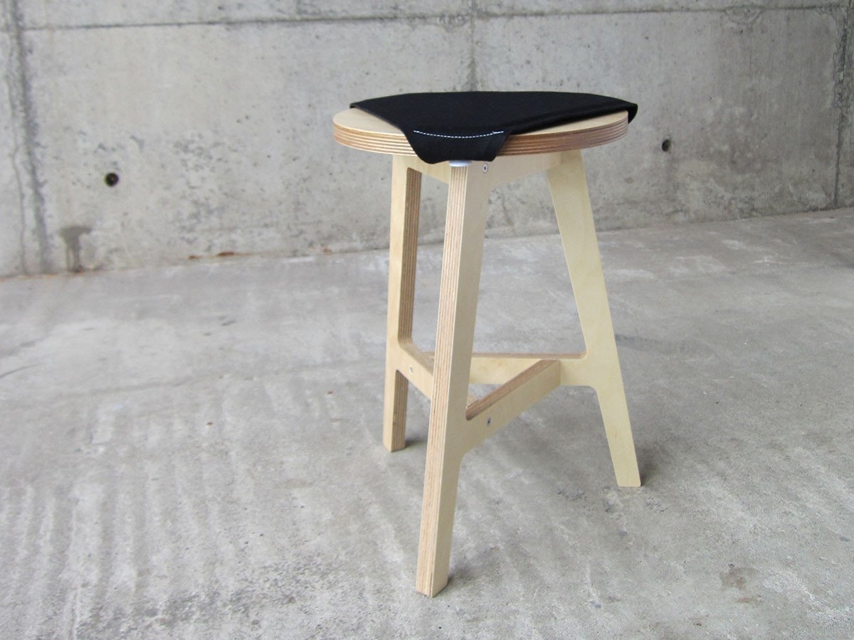 【アボード/abode / GOODS】のF2A / エフツーエー インテリア・キッズ・メンズ・レディースファッション・服の通販 founy(ファニー) 　送料無料　Free Shipping　カラフル　Colorful Design　フェルト　Felt, Felt Fabric　軽量　Lightweight, Ultra Light　ホーム・キャンプ・アウトドア・お取り寄せ　Home Living / Home & Lifestyle / Camping Gear / Outdoor Camping　家具・インテリア　Home Furniture & Interior. Stylish & Functional Living Spaces　チェア・椅子　Seating & Chairs　スツール・バースツール　Stools & Bar Stools　ブラック|ID: prp329100004927546 ipo3291000000036974473