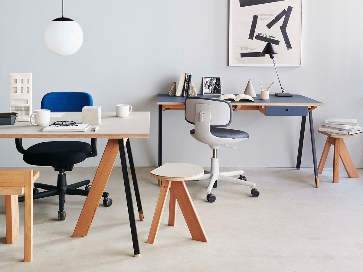 【石巻工房/Ishinomaki Laboratory / GOODS】のKOBO ST-DESK drawer / 工房 ST-デスク ドロワー付 インテリア・キッズ・メンズ・レディースファッション・服の通販 founy(ファニー) 　コルク　Cork, Cork Material　コンパクト　Compact, Small Size　抗菌　Antibacterial, Bacteria-Resistant　シンプル　Simple, Minimal　ステーショナリー　Stationery, Office Supplies　テーブル　Table, Dining Table　デスク　Desk, Work Desk　ワーク　Workwear, Utility Style　ホーム・キャンプ・アウトドア・お取り寄せ　Home Living / Home & Lifestyle / Camping Gear / Outdoor Camping　家具・インテリア　Home Furniture & Interior. Stylish & Functional Living Spaces　テーブル　Dining, Coffee & Side Tables　ダイニングテーブル・食卓テーブル　Dining Tables　写真クレジット:小川真輝 / Masaki Ogawa|ID: prp329100004927956 ipo3291000000036978572