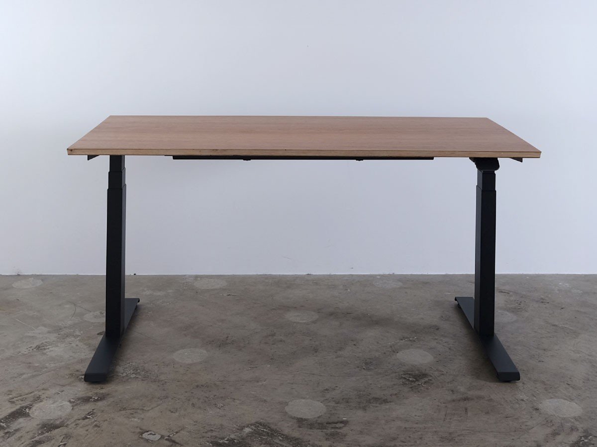 【ボーダレス/BORDERLESS / GOODS】のFeEL / フィール 電動昇降デスク(ラワン天板) インテリア・キッズ・メンズ・レディースファッション・服の通販 founy(ファニー) 　シンプル　Simple, Minimal　テーブル　Table, Dining Table　デスク　Desk, Work Desk　バランス　Balance, Style Balance　送料無料　Free Shipping　ビジネス 仕事 通勤　Business / Work / Commuting　ホーム・キャンプ・アウトドア・お取り寄せ　Home Living / Home & Lifestyle / Camping Gear / Outdoor Camping　家具・インテリア　Home Furniture & Interior. Stylish & Functional Living Spaces　その他 インテリア雑貨、家具　Home Decor & Furniture Extras　サイズ:幅140cm|ID: prp329100004928026 ipo3291000000036979212