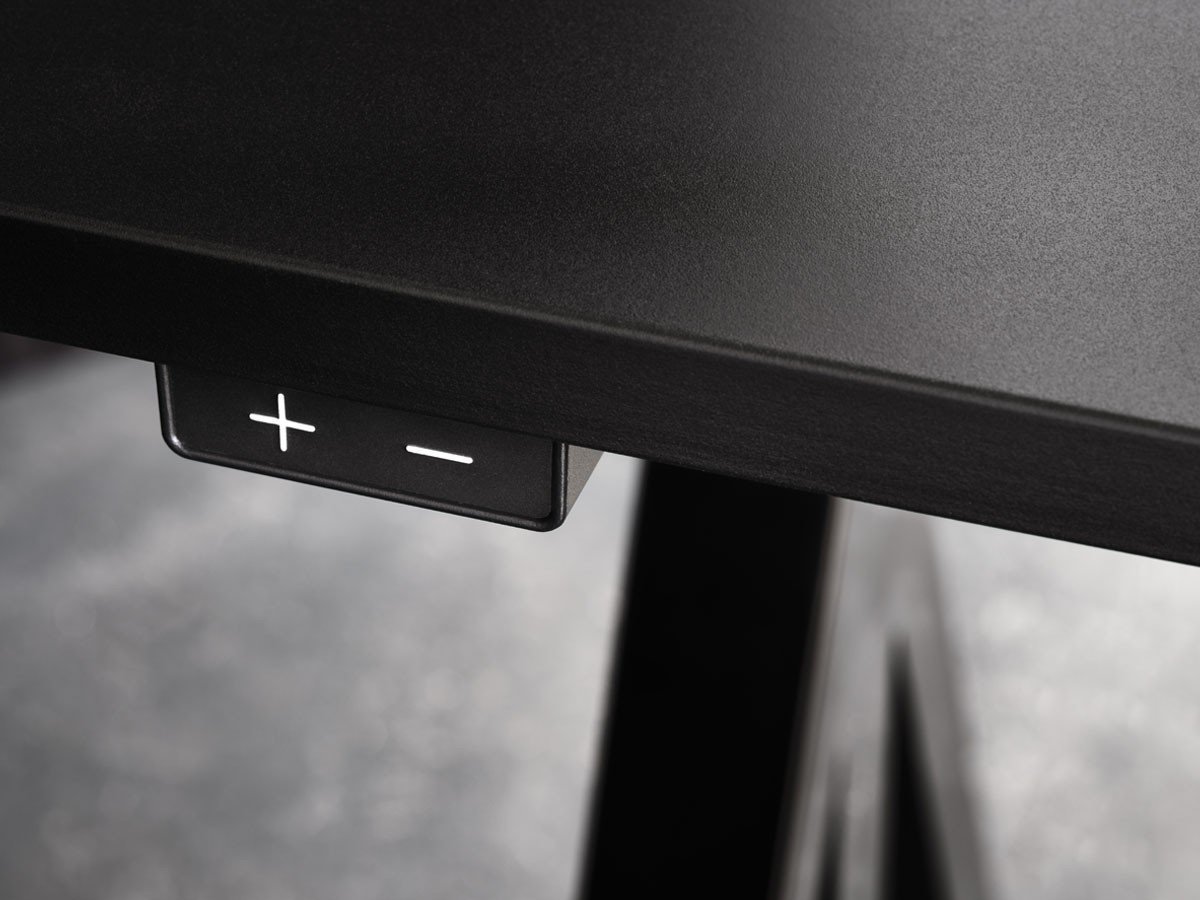 【ストリングファニチャー/String Furniture / GOODS】のWorks Sit-stand Desk / Electrical / ワークス 昇降式ワークデスク 幅120cm オーク天板 インテリア・キッズ・メンズ・レディースファッション・服の通販 founy(ファニー) 　エレガント 上品　Elegant　テーブル　Table, Dining Table　デスク　Desk, Work Desk　リバーシブル　Reversible, Two-Sided　ワーク　Workwear, Utility Style　ビジネス 仕事 通勤　Business / Work / Commuting　ホーム・キャンプ・アウトドア・お取り寄せ　Home Living / Home & Lifestyle / Camping Gear / Outdoor Camping　家具・インテリア　Home Furniture & Interior. Stylish & Functional Living Spaces　その他 インテリア雑貨、家具　Home Decor & Furniture Extras　脚部カラー「ブラック」スイッチ参考イメージ|ID: prp329100004928066 ipo3291000000036979611