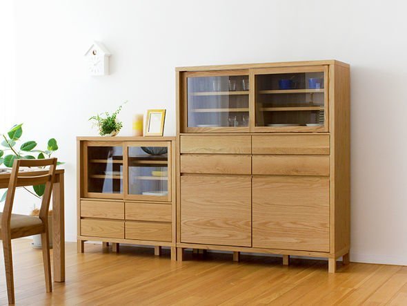 【フライミー ヴェール/FLYMEe vert / GOODS】のCUPBOARD / カップボード #19019 インテリア・キッズ・メンズ・レディースファッション・服の通販 founy(ファニー) 　グラス　Glass, Eyewear　シンプル　Simple, Minimal　プレート　Plate, Dish　おすすめ　Recommended / Our Picks　エレガント 上品　Elegant　ホーム・キャンプ・アウトドア・お取り寄せ　Home Living / Home & Lifestyle / Camping Gear / Outdoor Camping　キッチン・ダイニング　Kitchen & Dining Essentials. Stylish & Functional Tableware　キッチン収納　Kitchen Storage　キッチン収納・食器棚・レンジ台　Kitchen Cabinet　ホーム・キャンプ・アウトドア・お取り寄せ　Home Living / Home & Lifestyle / Camping Gear / Outdoor Camping　キッチン・ダイニング　Kitchen & Dining Essentials. Stylish & Functional Tableware　キッチン家電・キッチン用品　Kitchen Appliances & Tools　マグカップ・カップ&ソーサー・陶器食器　Mugs / Cups and Saucers / Ceramic Drinkware　左:サイズ違いの「ローカップボード 幅85cm」、右:本商品|ID: prp329100004928274 ipo3291000000036981582