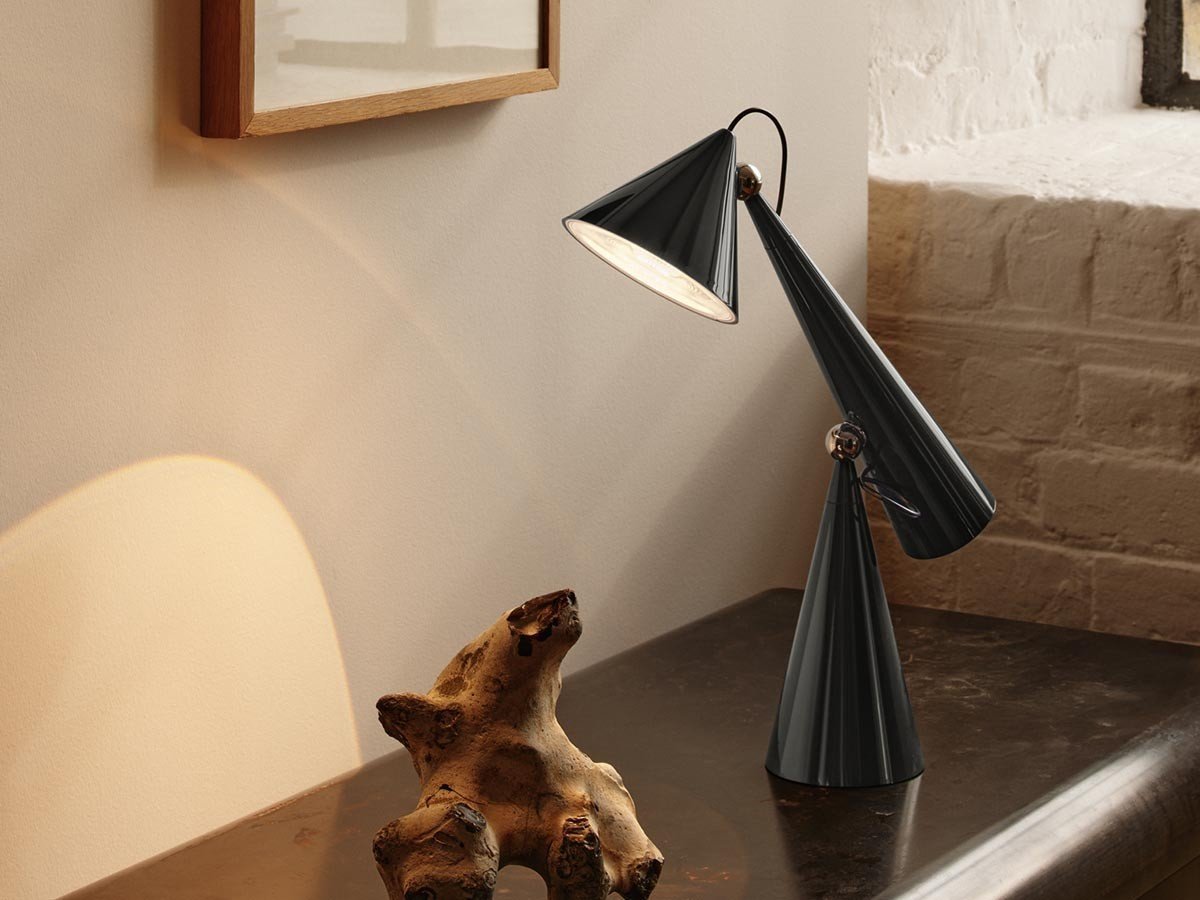 【トム ディクソン/Tom Dixon / GOODS】のPose Task Light / ポーズ タスクライト インテリア・キッズ・メンズ・レディースファッション・服の通販 founy(ファニー) 　送料無料　Free Shipping　クラシック　Classic, Timeless Style　デスク　Desk, Work Desk　フォルム　Silhouette, Form　モダン　Modern, Contemporary　ワーク　Workwear, Utility Style　ホーム・キャンプ・アウトドア・お取り寄せ　Home Living / Home & Lifestyle / Camping Gear / Outdoor Camping　家具・インテリア　Home Furniture & Interior. Stylish & Functional Living Spaces　ライト・照明　Lamps & Lighting Fixtures　デスクライト・卓上照明　Desk Lamp / Table Lamp / Study Light　ケルプ|ID: prp329100004928630 ipo3291000000036984938