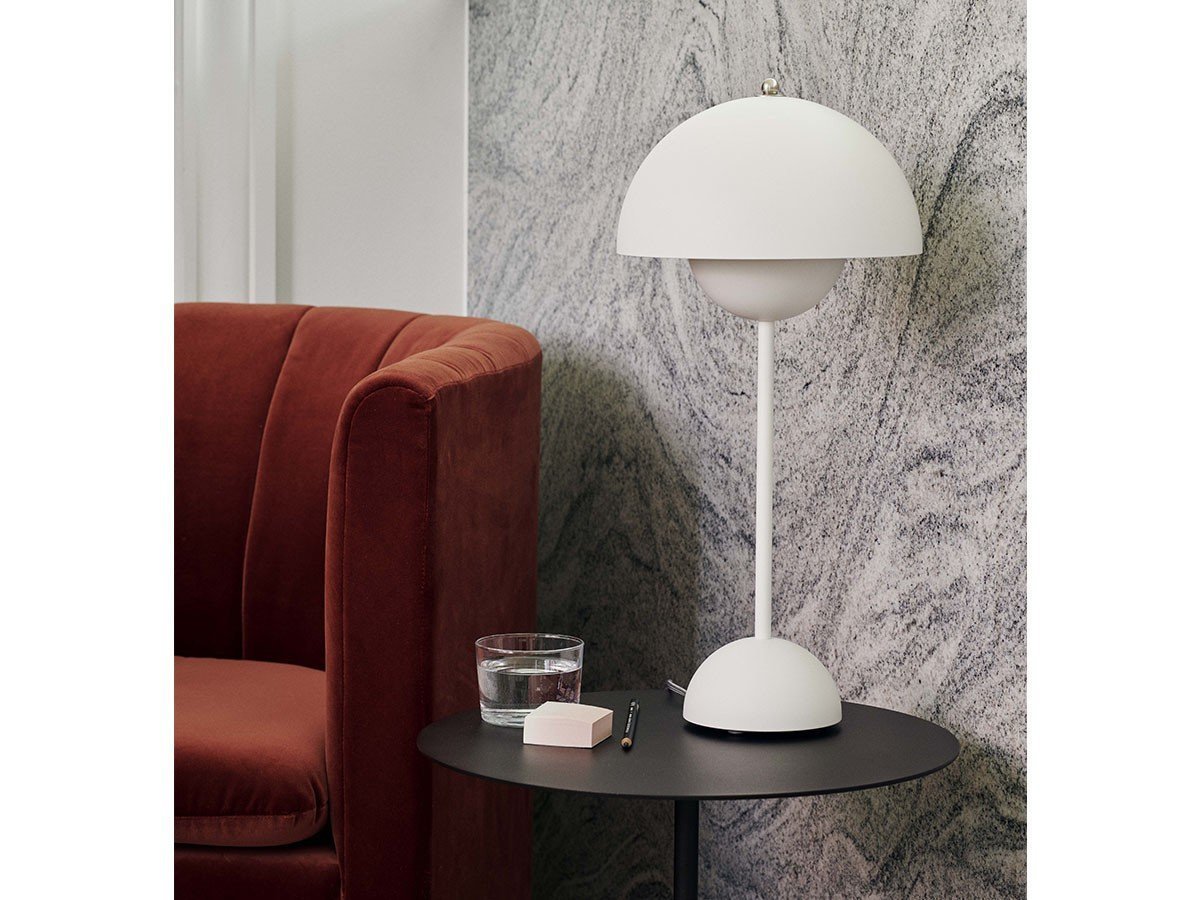 【アンドトラディション/&Tradition / GOODS】のFlowerpot Table VP3 / フラワーポット テーブルランプ VP3 インテリア・キッズ・メンズ・レディースファッション・服の通販 founy(ファニー) 　送料無料　Free Shipping　テーブル　Table, Dining Table　フラワー　Flower, Floral　ホーム・キャンプ・アウトドア・お取り寄せ　Home Living / Home & Lifestyle / Camping Gear / Outdoor Camping　家具・インテリア　Home Furniture & Interior. Stylish & Functional Living Spaces　ライト・照明　Lamps & Lighting Fixtures　マットホワイト|ID: prp329100004928656 ipo3291000000036985349