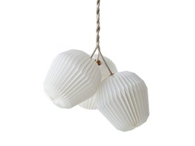 【レ クリント/LE KLINT / GOODS】のBOUQUET PENDANT 3 / ブーケ ペンダント 3 人気、トレンドファッション・服の通販 founy(ファニー) チューリップ Tube, Tube Top ハンド Hand, Handmade フォルム Silhouette, Form プリーツ Pleats, Pleated リネン Linen, Linen Fabric 送料無料 Free Shipping ホーム・キャンプ・アウトドア・お取り寄せ Home Living / Home & Lifestyle / Camping Gear / Outdoor Camping 家具・インテリア Home Furniture & Interior. Stylish & Functional Living Spaces ライト・照明 Lamps & Lighting Fixtures ペンダントライト・吊り下げ照明 Pendant Light / Hanging Light Fixture |ID:prp329100004928708