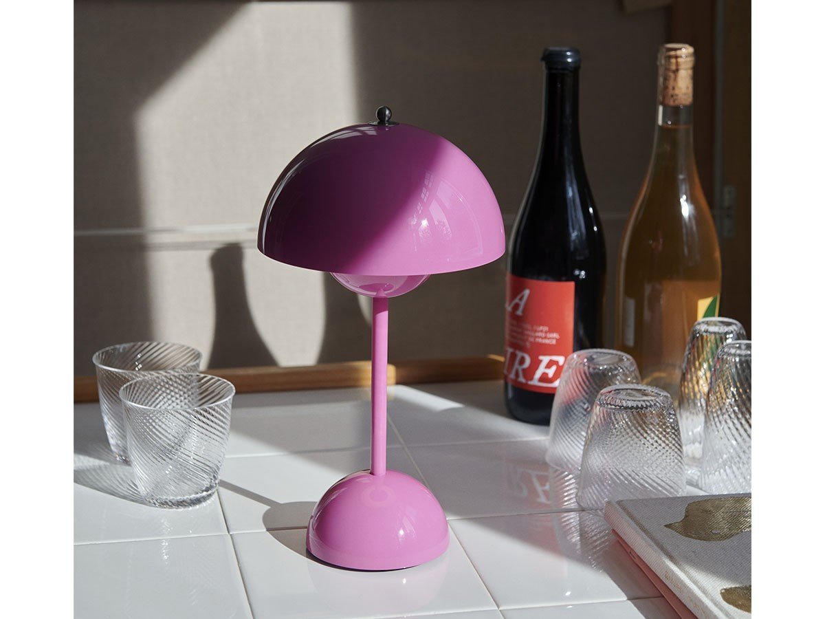 【アンドトラディション/&Tradition / GOODS】のFlowerpot VP9 / フラワーポット ポータブル VP9 インテリア・キッズ・メンズ・レディースファッション・服の通販 founy(ファニー) 　送料無料　Free Shipping　テーブル　Table, Dining Table　フラワー　Flower, Floral　軽量　Lightweight, Ultra Light　ホーム・キャンプ・アウトドア・お取り寄せ　Home Living / Home & Lifestyle / Camping Gear / Outdoor Camping　家具・インテリア　Home Furniture & Interior. Stylish & Functional Living Spaces　ライト・照明　Lamps & Lighting Fixtures　タンギーピンク|ID: prp329100004928875 ipo3291000000036988283