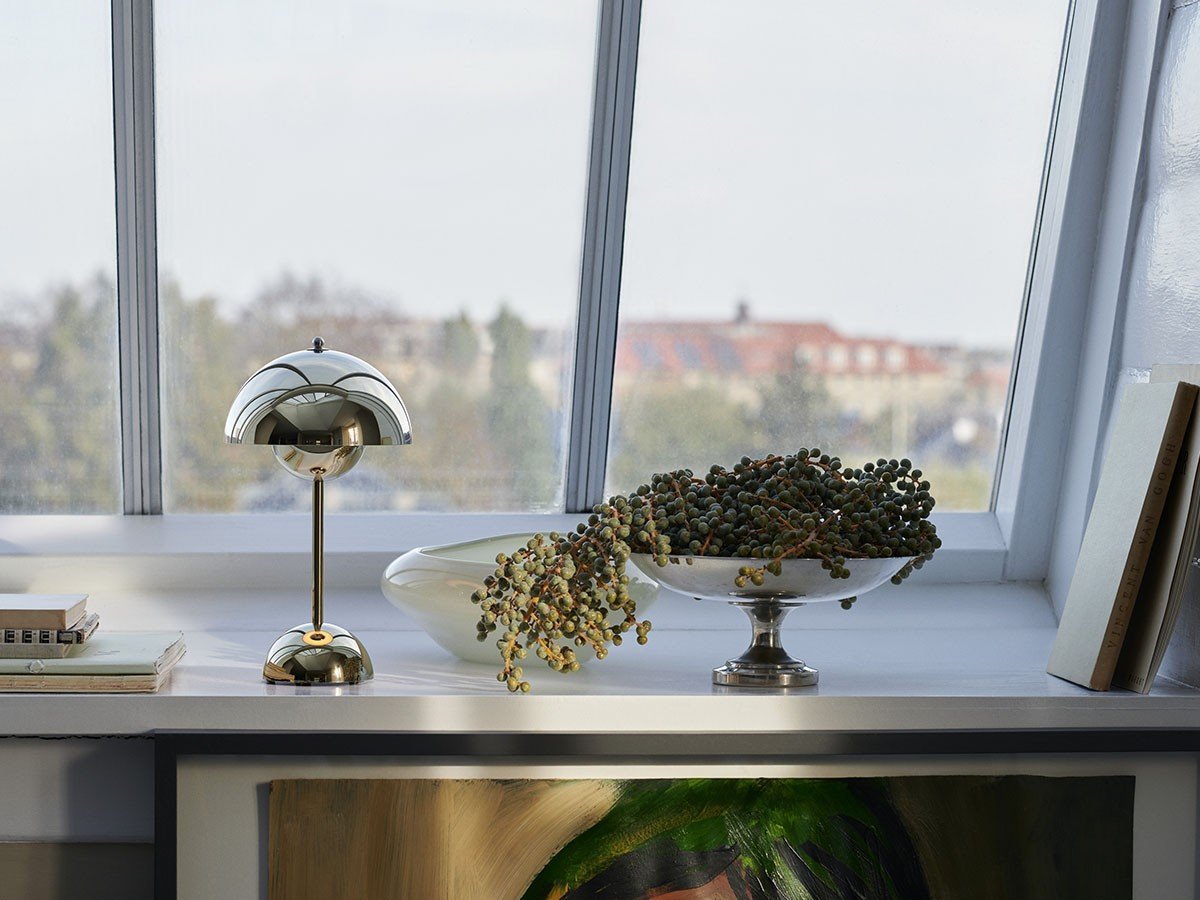 【アンドトラディション/&Tradition / GOODS】のFlowerpot VP9 / フラワーポット ポータブル VP9 インテリア・キッズ・メンズ・レディースファッション・服の通販 founy(ファニー) 　送料無料　Free Shipping　テーブル　Table, Dining Table　フラワー　Flower, Floral　軽量　Lightweight, Ultra Light　ホーム・キャンプ・アウトドア・お取り寄せ　Home Living / Home & Lifestyle / Camping Gear / Outdoor Camping　家具・インテリア　Home Furniture & Interior. Stylish & Functional Living Spaces　ライト・照明　Lamps & Lighting Fixtures　クロームプレイテッド|ID: prp329100004928875 ipo3291000000036988289