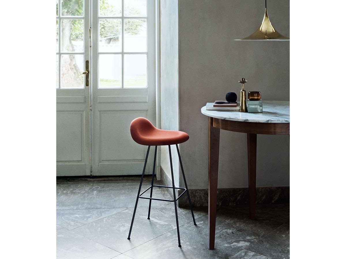 【グビ/GUBI / GOODS】のSemi Pendant / セミ ペンダント Φ300 インテリア・キッズ・メンズ・レディースファッション・服の通販 founy(ファニー) 　送料無料　Free Shipping　テーブル　Table, Dining Table　フォルム　Silhouette, Form　ワーク　Workwear, Utility Style　ホーム・キャンプ・アウトドア・お取り寄せ　Home Living / Home & Lifestyle / Camping Gear / Outdoor Camping　家具・インテリア　Home Furniture & Interior. Stylish & Functional Living Spaces　ライト・照明　Lamps & Lighting Fixtures　ペンダントライト・吊り下げ照明　Pendant Light / Hanging Light Fixture　参考イメージ|ID: prp329100004928934 ipo3291000000036989055