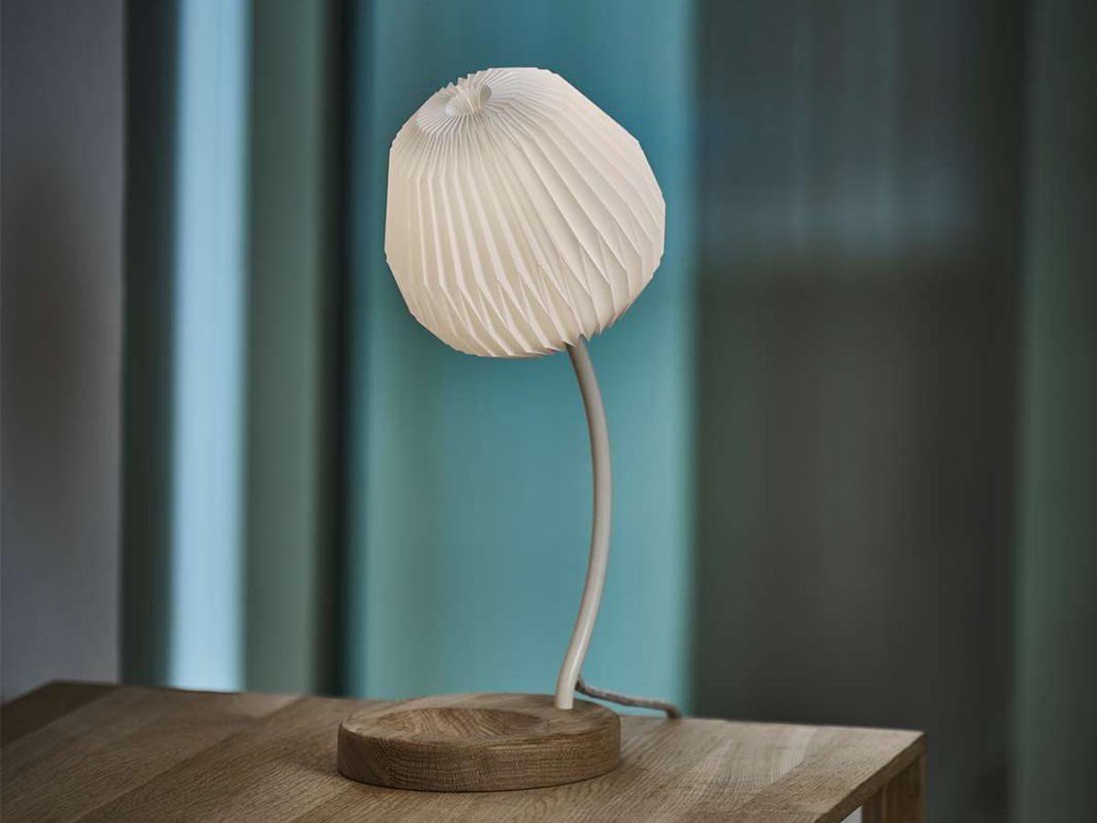 【レ クリント/LE KLINT / GOODS】のBOUQUET TABLE LAMP 330 / ブーケ テーブルランプ 330 インテリア・キッズ・メンズ・レディースファッション・服の通販 founy(ファニー) 　アクセサリー　Fashion Accessories　春　Spring　チューリップ　Tube, Tube Top　テーブル　Table, Dining Table　ハンド　Hand, Handmade　フォルム　Silhouette, Form　プリーツ　Pleats, Pleated　送料無料　Free Shipping　ホーム・キャンプ・アウトドア・お取り寄せ　Home Living / Home & Lifestyle / Camping Gear / Outdoor Camping　家具・インテリア　Home Furniture & Interior. Stylish & Functional Living Spaces　ライト・照明　Lamps & Lighting Fixtures　-|ID: prp329100004929040 ipo3291000000036990391