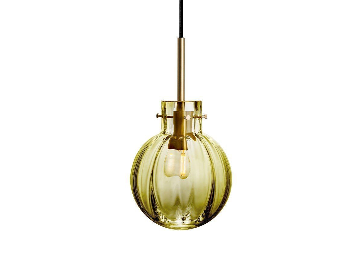 【ハーデラン/Hadeland / GOODS】のCrystal Spheres Optic Φ160 / クリスタル スフィアース オプティック Φ160 インテリア・キッズ・メンズ・レディースファッション・服の通販 founy(ファニー) 　送料無料　Free Shipping　ガラス　Glass, Glassware　クリスタル　Crystal, Swarovski　パターン　Pattern, Design Print　フォルム　Silhouette, Form　ホーム・キャンプ・アウトドア・お取り寄せ　Home Living / Home & Lifestyle / Camping Gear / Outdoor Camping　家具・インテリア　Home Furniture & Interior. Stylish & Functional Living Spaces　ライト・照明　Lamps & Lighting Fixtures　ペンダントライト・吊り下げ照明　Pendant Light / Hanging Light Fixture　オリーブ|ID: prp329100004929435 ipo3291000000036993807