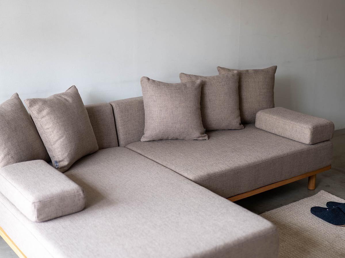 【フミ/Fumi / GOODS】のクッションでくつろぐソファ +pet / クッションでくつろぐソファ セミワイド + ロング(ペット対応生地) インテリア・キッズ・メンズ・レディースファッション・服の通販 founy(ファニー) 　クッション　Cushion, Throw Pillow　シンプル　Simple, Minimal　スマート　Smart, Elegant　ロング　Long, Long-Length　ワイド　Wide, Wide Fit　ワーク　Workwear, Utility Style　ホーム・キャンプ・アウトドア・お取り寄せ　Home Living / Home & Lifestyle / Camping Gear / Outdoor Camping　家具・インテリア　Home Furniture & Interior. Stylish & Functional Living Spaces　その他 インテリア雑貨、家具　Home Decor & Furniture Extras　参考イメージ|ID: prp329100004929975 ipo3291000000036999505