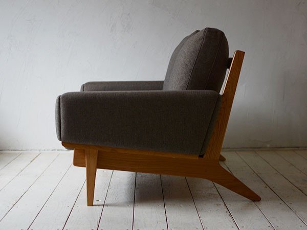 【グリニッチ オリジナル ファニチャー/greeniche original furniture / GOODS】のnewnormal Low Sofa 2P / ニューノーマル ローソファ 2P インテリア・キッズ・メンズ・レディースファッション・服の通販 founy(ファニー) 　アンティーク　Antique-Inspired　ウッド　Wooden Design　オイル　Body Oil　ヴィンテージ　Vintage Style　クッション　Cushion, Throw Pillow　人気　Popular, Best Seller　バランス　Balance, Style Balance　ビンテージ　Vintage, Retro Style　フィット　Fit, Slim Fit　フェザー　Feather, Feather Detail　フレーム　Frame, Outline　リラックス　Relax, Relaxed Fit　おすすめ　Recommended / Our Picks　ホーム・キャンプ・アウトドア・お取り寄せ　Home Living / Home & Lifestyle / Camping Gear / Outdoor Camping　家具・インテリア　Home Furniture & Interior. Stylish & Functional Living Spaces　ソファー　Couches & Sofas　|ID: prp329100004930084 ipo3291000000037000847