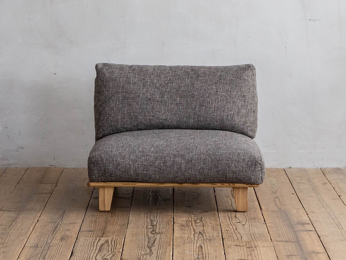 【クラッシュゲート/CRASH GATE / GOODS】のDELKA SOFA 1.5P / デルカ ソファ 1.5人掛け インテリア・キッズ・メンズ・レディースファッション・服の通販 founy(ファニー) 　クッション　Cushion, Throw Pillow　フェザー　Feather, Feather Detail　ホーム・キャンプ・アウトドア・お取り寄せ　Home Living / Home & Lifestyle / Camping Gear / Outdoor Camping　家具・インテリア　Home Furniture & Interior. Stylish & Functional Living Spaces　ソファー　Couches & Sofas　張地:キャビアグレー|ID: prp329100004930518 ipo3291000000037005579