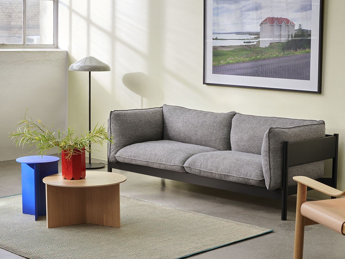 【ヘイ/HAY / GOODS】のSLIT TABLE WOOD ROUND SIDE TABLE / スリットテーブル ウッド ラウンドサイドテーブル インテリア・キッズ・メンズ・レディースファッション・服の通販 founy(ファニー) 　送料無料　Free Shipping　おすすめ　Recommended / Our Picks　ウッド　Wooden Design　コンパクト　Compact, Small Size　シンプル　Simple, Minimal　スリット　Slit, Slit Detail　スリム　Slim, Slim Fit　テーブル　Table, Dining Table　フォルム　Silhouette, Form　ラウンド　Round, Round Neck　ホーム・キャンプ・アウトドア・お取り寄せ　Home Living / Home & Lifestyle / Camping Gear / Outdoor Camping　家具・インテリア　Home Furniture & Interior. Stylish & Functional Living Spaces　テーブル　Dining, Coffee & Side Tables　サイドテーブル・ナイトテーブル　Side & End Tables　参考イメージ|ID: prp329100004931329 ipo3291000000037012846