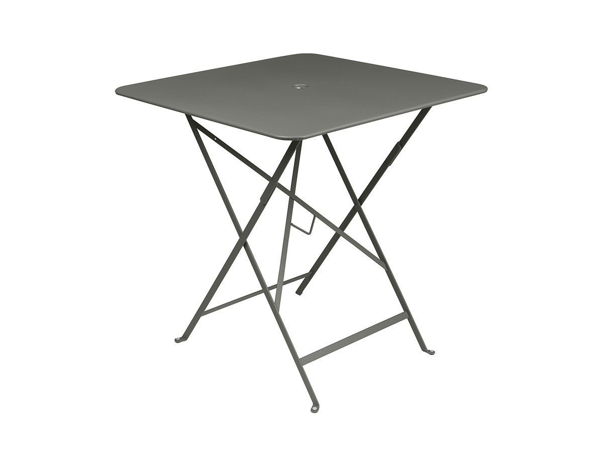 【フェルモブ/Fermob / GOODS】のBISTRO SQUARE TABLE / ビストロ スクエアテーブル 71 インテリア・キッズ・メンズ・レディースファッション・服の通販 founy(ファニー) 　送料無料　Free Shipping　キャップ　Cap, Baseball Cap　コンパクト　Compact, Small Size　コーティング　Coating, Coated Finish　シンプル　Simple, Minimal　スクエア　Square, Square Shape　テーブル　Table, Dining Table　パウダー　Powder, Soft Tone　軽量　Lightweight, Ultra Light　ホーム・キャンプ・アウトドア・お取り寄せ　Home Living / Home & Lifestyle / Camping Gear / Outdoor Camping　家具・インテリア　Home Furniture & Interior. Stylish & Functional Living Spaces　テーブル　Dining, Coffee & Side Tables　カフェテーブル・丸型テーブル　Cafe & Bistro Tables　ホーム・キャンプ・アウトドア・お取り寄せ　Home Living / Home & Lifestyle / Camping Gear / Outdoor Camping　家具・インテリア　Home Furniture & Interior. Stylish & Functional Living Spaces　テーブル　Dining, Coffee & Side Tables　折りたたみテーブル・伸縮テーブル　Folding & Extendable Tables　ローズマリー|ID: prp329100004932543 ipo3291000000037022171