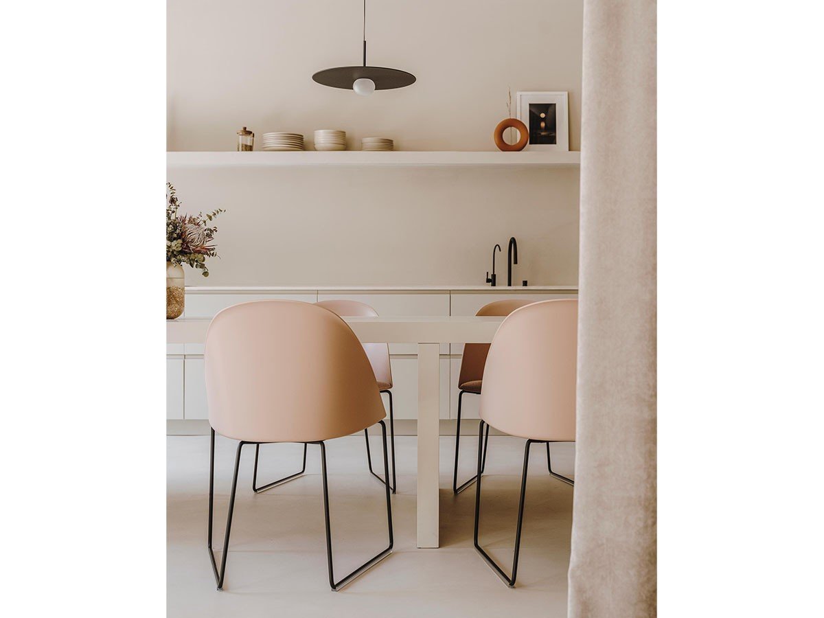 【アルペール/arper / GOODS】のCila Chair / シーラ アームレスチェア スレッド脚 インテリア・キッズ・メンズ・レディースファッション・服の通販 founy(ファニー) 　シンプル　Simple, Minimal　スリム　Slim, Slim Fit　ドレス　Dress, One-Piece　送料無料　Free Shipping　ホーム・キャンプ・アウトドア・お取り寄せ　Home Living / Home & Lifestyle / Camping Gear / Outdoor Camping　家具・インテリア　Home Furniture & Interior. Stylish & Functional Living Spaces　チェア・椅子　Seating & Chairs　ダイニングチェア・木製チェア　Dining Chairs　参考イメージ|ID: prp329100004939201 ipo3291000000037063827