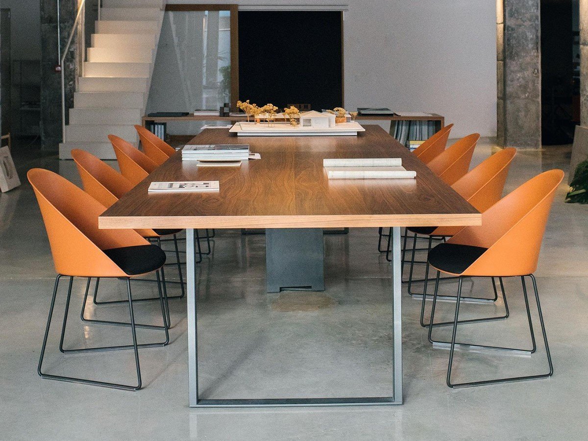 【アルペール/arper / GOODS】のCila Chair / シーラ アームレスチェア スレッド脚 インテリア・キッズ・メンズ・レディースファッション・服の通販 founy(ファニー) 　シンプル　Simple, Minimal　スリム　Slim, Slim Fit　ドレス　Dress, One-Piece　送料無料　Free Shipping　ホーム・キャンプ・アウトドア・お取り寄せ　Home Living / Home & Lifestyle / Camping Gear / Outdoor Camping　家具・インテリア　Home Furniture & Interior. Stylish & Functional Living Spaces　チェア・椅子　Seating & Chairs　ダイニングチェア・木製チェア　Dining Chairs　参考イメージ|ID: prp329100004939201 ipo3291000000037063836