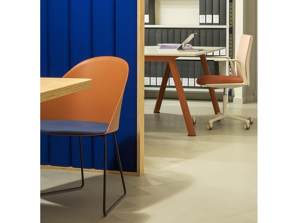 【アルペール/arper / GOODS】のCila Chair / シーラ アームレスチェア スレッド脚 インテリア・キッズ・メンズ・レディースファッション・服の通販 founy(ファニー) 　シンプル　Simple, Minimal　スリム　Slim, Slim Fit　ドレス　Dress, One-Piece　送料無料　Free Shipping　ホーム・キャンプ・アウトドア・お取り寄せ　Home Living / Home & Lifestyle / Camping Gear / Outdoor Camping　家具・インテリア　Home Furniture & Interior. Stylish & Functional Living Spaces　チェア・椅子　Seating & Chairs　ダイニングチェア・木製チェア　Dining Chairs　参考イメージ|ID: prp329100004939201 ipo3291000000037063855