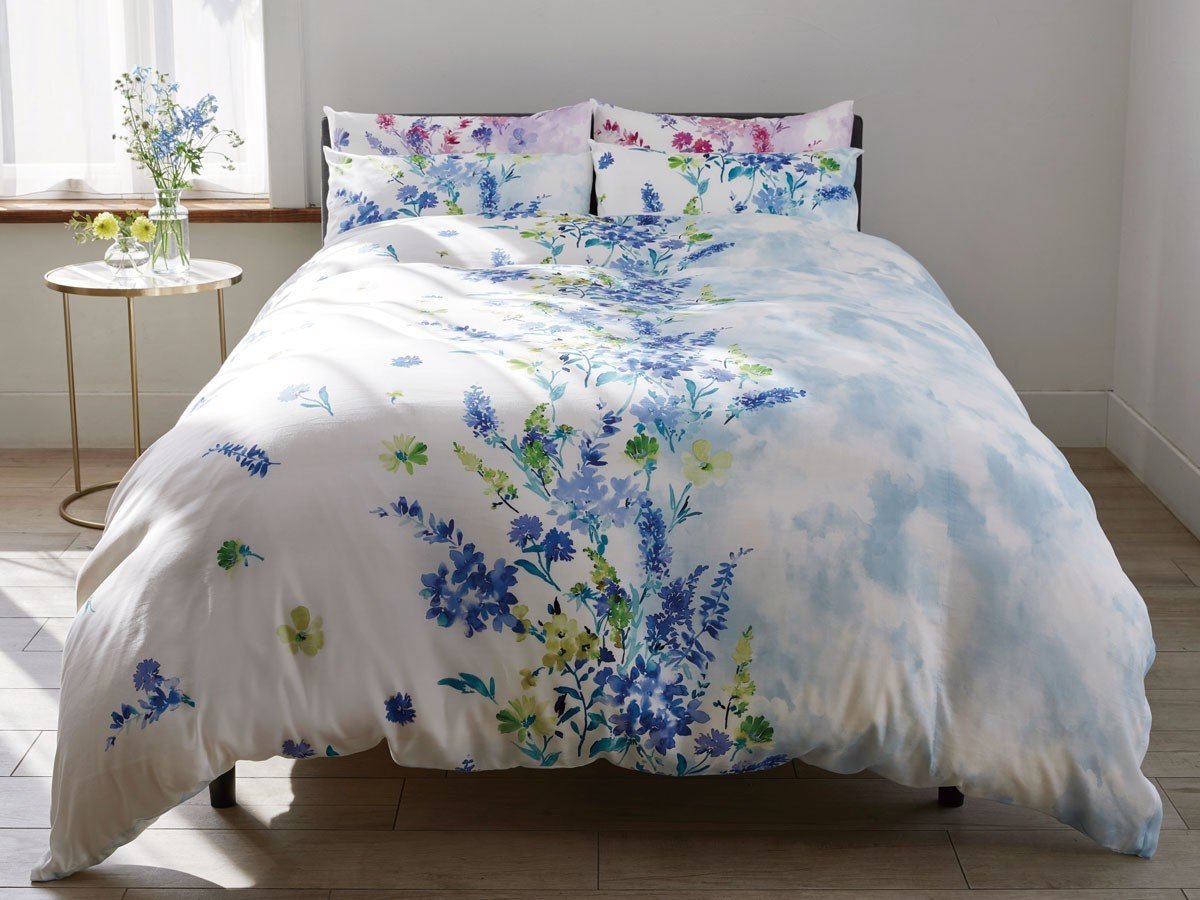 【ニシカワ/nishikawa / GOODS】の24+ / トゥエンティーフォープラス 掛けふとんカバー TF5601 人気、トレンドファッション・服の通販 founy(ファニー) 　送料無料　Free Shipping　グラデーション　Gradient, Ombre　フラワー　Flower, Floral　プリント　Print, Printed Pattern　リバーシブル　Reversible, Two-Sided　ホーム・キャンプ・アウトドア・お取り寄せ　Home Living / Home & Lifestyle / Camping Gear / Outdoor Camping　家具・インテリア　Home Furniture & Interior. Stylish & Functional Living Spaces　その他 インテリア雑貨、家具　Home Decor & Furniture Extras　 other-1|ID: prp329100004939492 ipo3291000000037065858