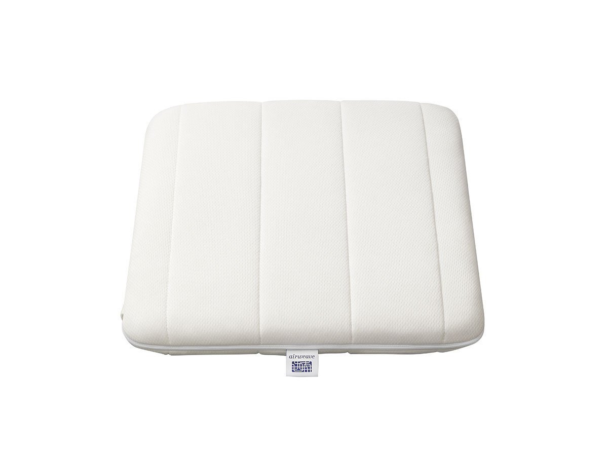 【エアウィーヴ/airweave / GOODS】のairweave cushion / エアウィーヴ クッション インテリア・キッズ・メンズ・レディースファッション・服の通販 founy(ファニー) 　クッション　Cushion, Throw Pillow　メッシュ　Mesh, Net Fabric　ワーク　Workwear, Utility Style　ホーム・キャンプ・アウトドア・お取り寄せ　Home Living / Home & Lifestyle / Camping Gear / Outdoor Camping　家具・インテリア　Home Furniture & Interior. Stylish & Functional Living Spaces　その他 インテリア雑貨、家具　Home Decor & Furniture Extras　ホワイト|ID: prp329100004939499 ipo3291000000037065922