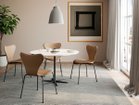 【フリッツ ハンセン/FRITZ HANSEN / GOODS】のSERIES 7 / セブンチェア フルパディング エッセンシャルレザー 3107 張地:ライトグレー、脚部:ウォームグラファイト|ID: prp329100004939590 ipo3291000000037067227