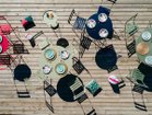 【フェルモブ/Fermob / GOODS】のBISTRO METAL CHAIR / ビストロ メタルチェアー レッド、カクタス、ディープブルー、ウィローグリーン写真クレジット:STEPHANE|ID: prp329100004939650 ipo3291000000037067998