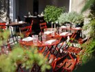 【フェルモブ/Fermob / GOODS】のBISTRO METAL CHAIR / ビストロ メタルチェアー 廃番カラー 写真クレジット:KLAUS LANGE|ID: prp329100004939650 ipo3291000000037068021