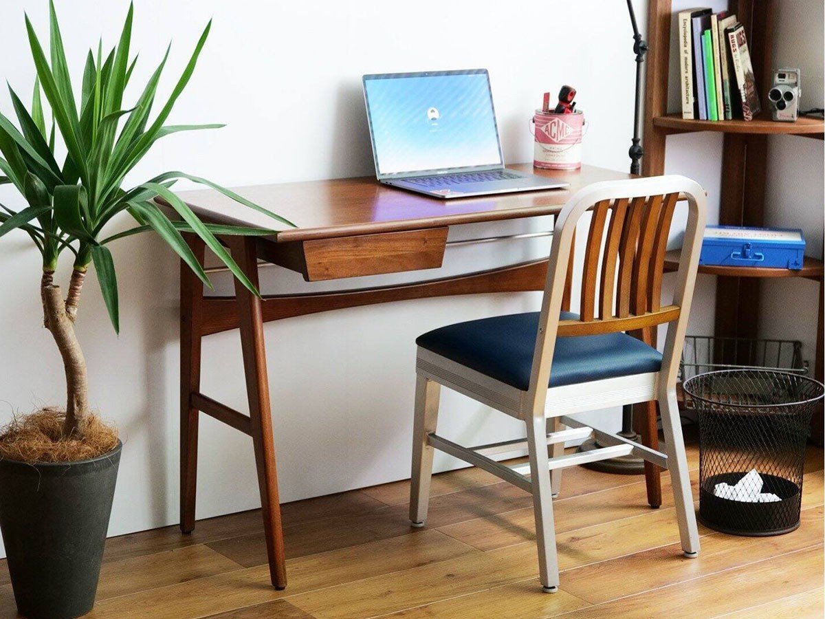 【アクメファニチャー /ACME Furniture / GOODS】のDELMAR DESK / デルマー デスク インテリア・キッズ・メンズ・レディースファッション・服の通販 founy(ファニー) 　コンパクト　Compact, Small Size　デスク　Desk, Work Desk　ペーパー　Paper, Kraft Paper　ワーク　Workwear, Utility Style　ホーム・キャンプ・アウトドア・お取り寄せ　Home Living / Home & Lifestyle / Camping Gear / Outdoor Camping　家具・インテリア　Home Furniture & Interior. Stylish & Functional Living Spaces　その他 インテリア雑貨、家具　Home Decor & Furniture Extras　引出しの位置は、組立時に左右どちらにも取り付けが可能です。|ID: prp329100004939696 ipo3291000000037068500